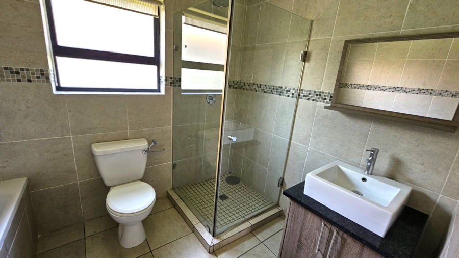 To Let 3 Bedroom Property for Rent in Melodie North West